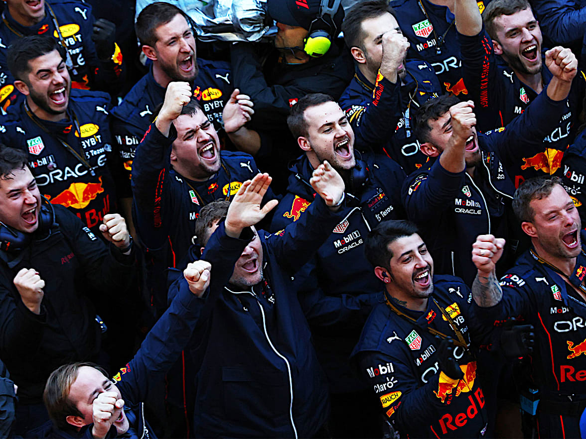 Red Bull Racing Merchandise Shop Redbullshop Com