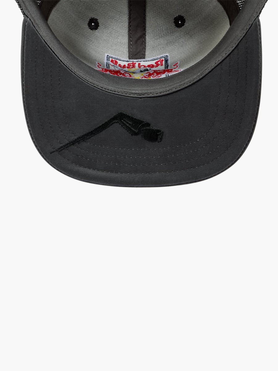 ECM x Bavarian Caps Black Flat Cap (M-ECM26010): EHC Red Bull München