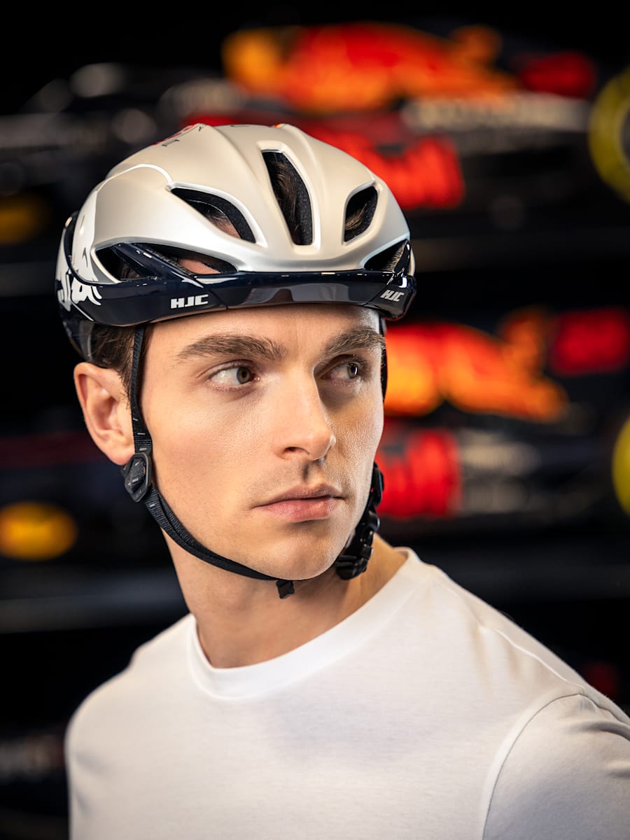 Furion 3.0 Oracle Red Bull Racing Bicycle Helmet (M-RBR25213): Oracle Red Bull Racing