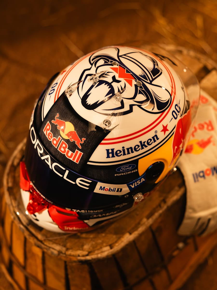 1:4 Max Verstappen Austin GP 2026 Mini Helmet (M-RBR26241): Oracle Red Bull Racing