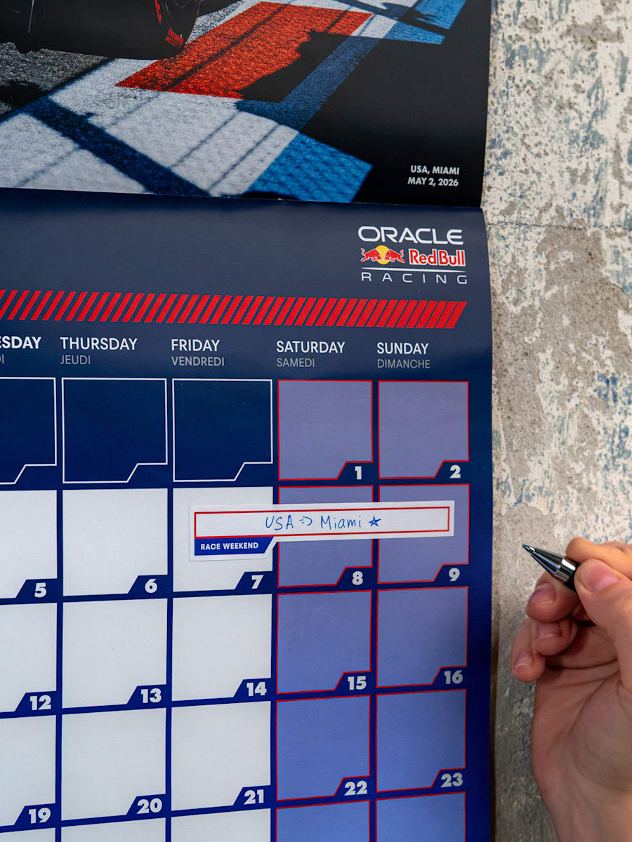 Offizieller Oracle Red Bull Racing Kalender 2027 (M-RBR26346): Oracle Red Bull Racing