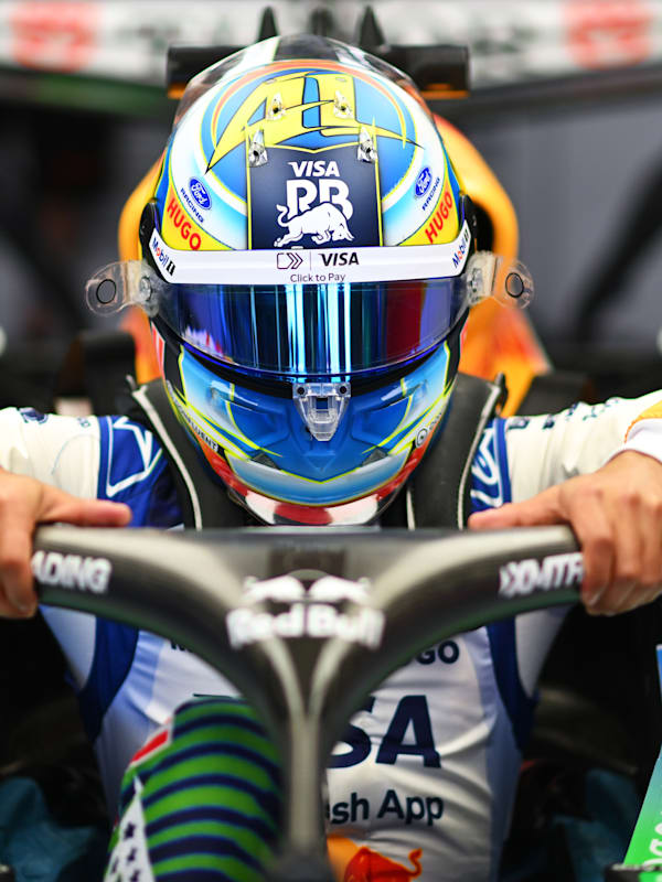 1:2 Arvid Lindblad 2026 Season Mini Helmet (M-RAB26094): Visa Cash App Racing Bulls