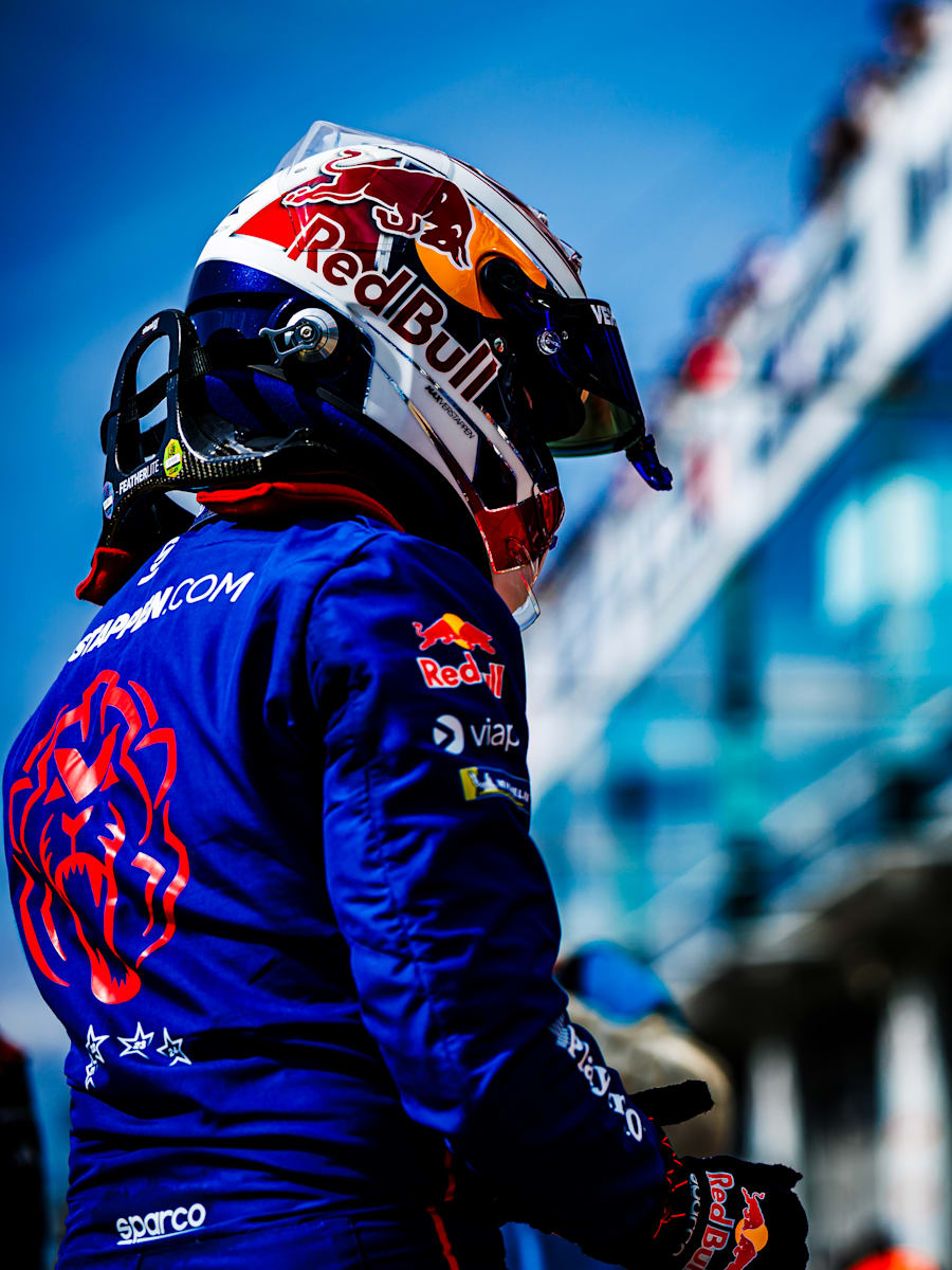 1:2 Max Verstappen 24h Nürburgring 2026 Minihelm (M-GEN26016):
