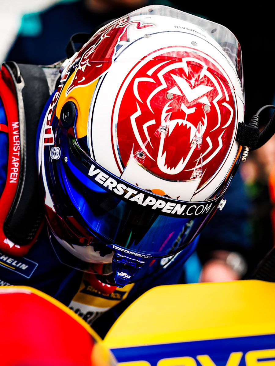 1:2 Max Verstappen 24h Nürburgring 2026 Minihelm (M-GEN26016):