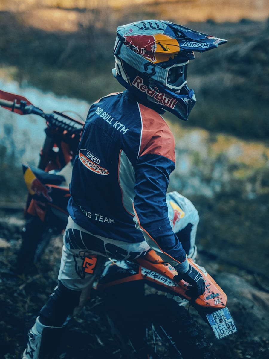 Pulse Track Jacke (M-KTM260002): Red Bull KTM Racing Team
