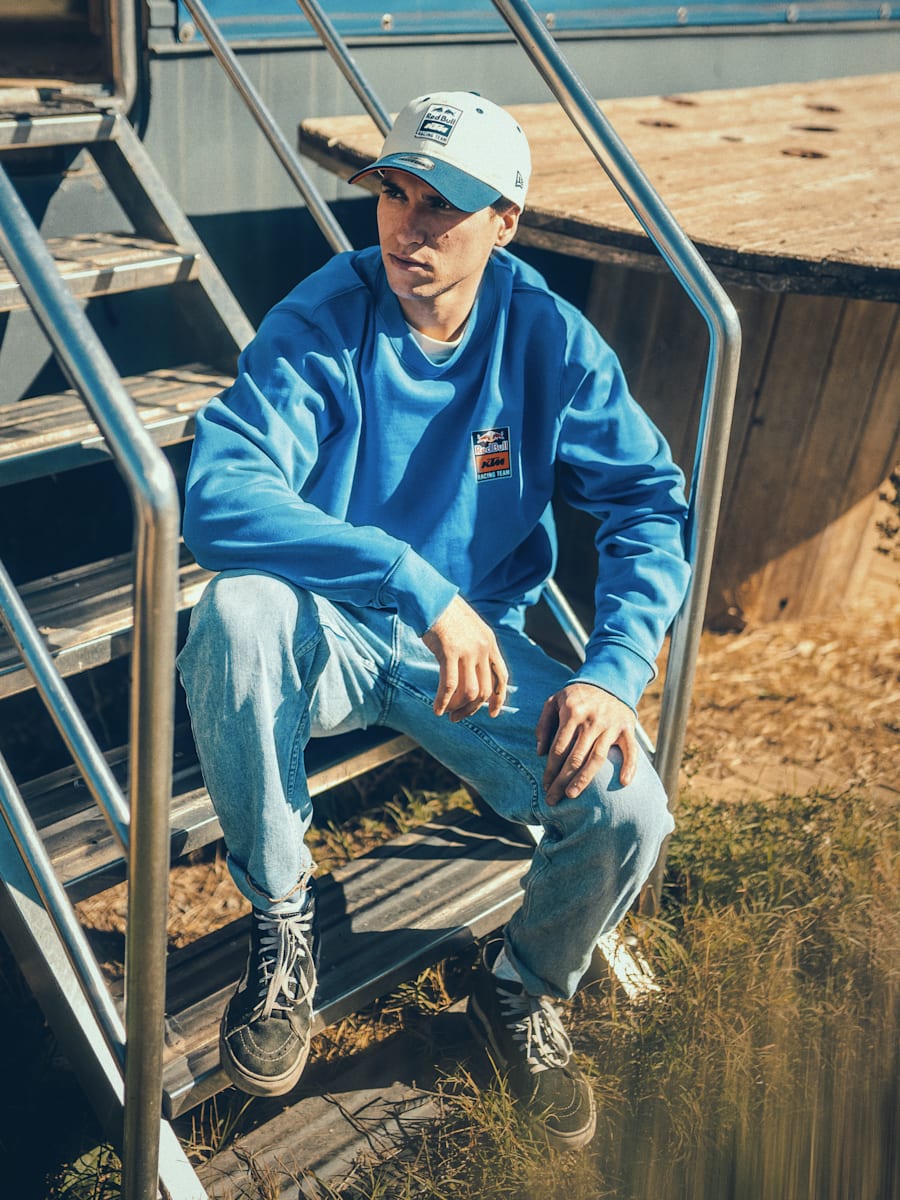 Sunset Pullover (M-KTM262001): Red Bull KTM Racing Team