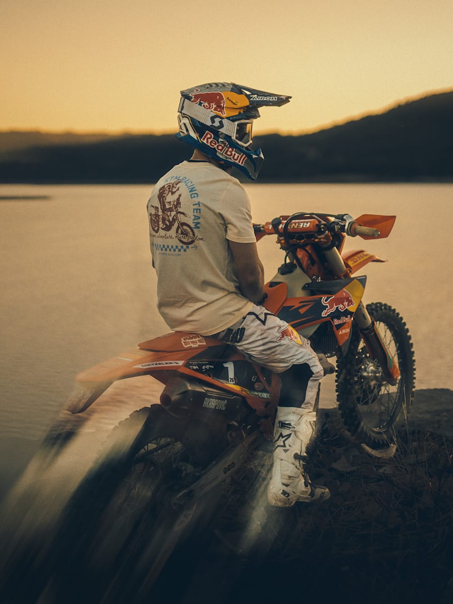 Sunset T-Shirt (M-KTM262002): Red Bull KTM Racing Team