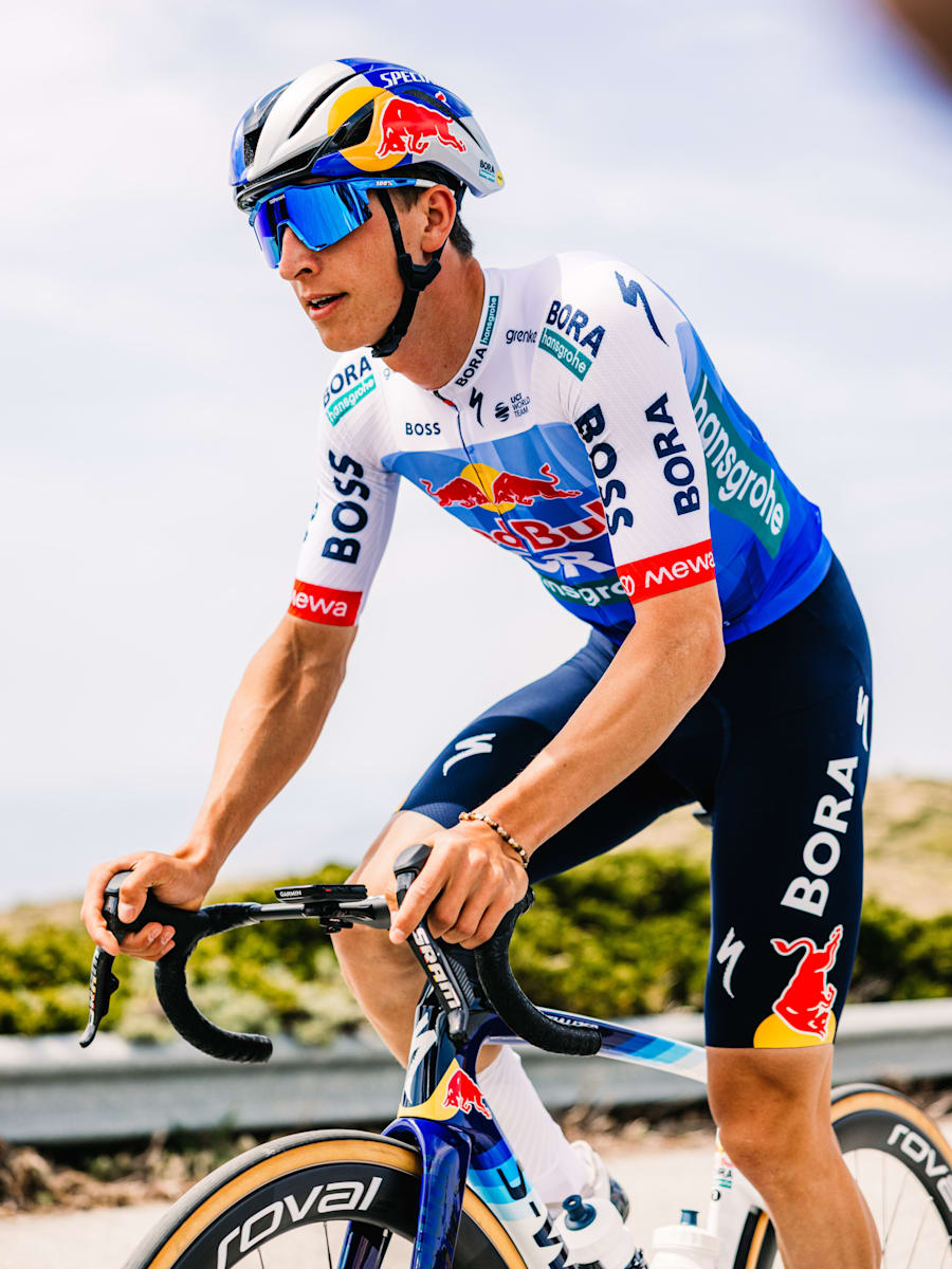 SPECIALIZED France Race Jersey (M-RBB26039): Red Bull - BORA - hansgrohe