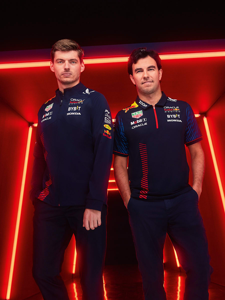 Official Teamline Softshell Jacket (RBR23002): Oracle Red Bull Racing