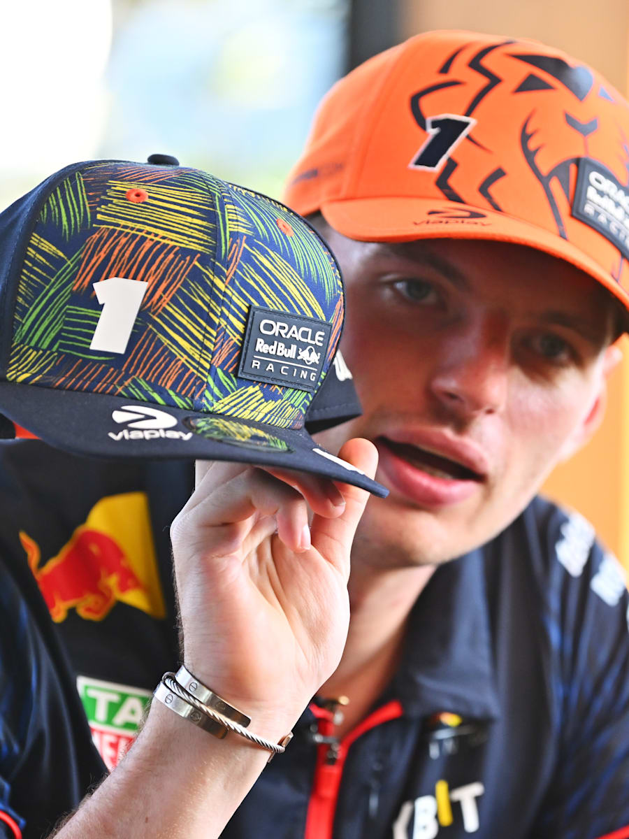 Max Verstappen Dutch GP Cap (RBR23222): Oracle Red Bull Racing max-verstappen-dutch-gp-cap (image/jpeg)
