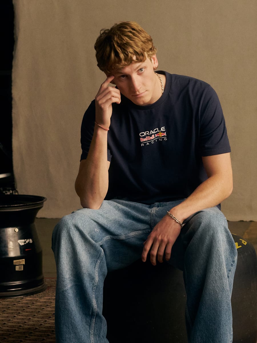 Essential Navy T-Shirt (M-RBR26055): Oracle Red Bull Racing