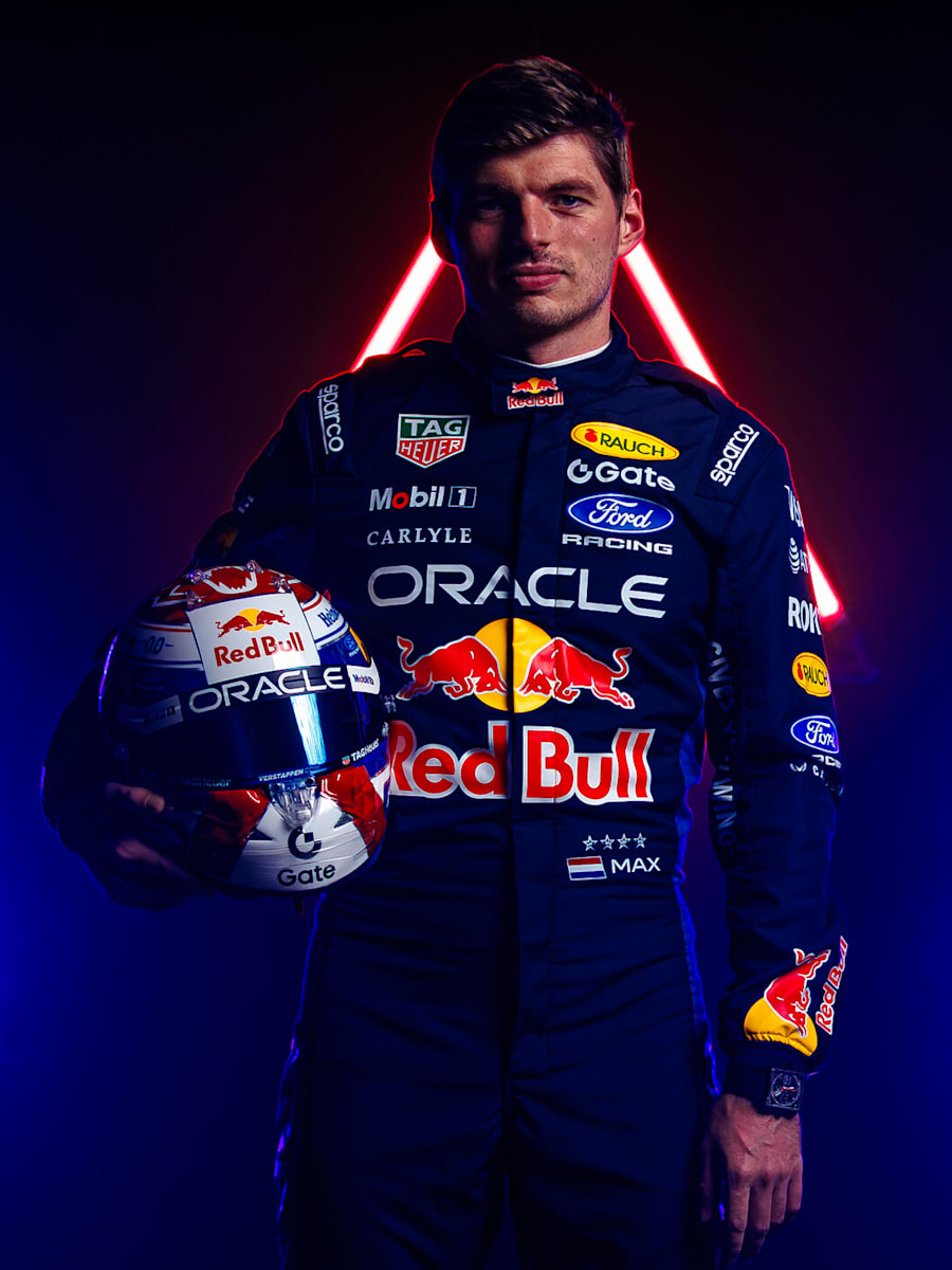 1:2 Max Verstappen 2026 Season Minihelm (M-RBR26174): Oracle Red Bull Racing