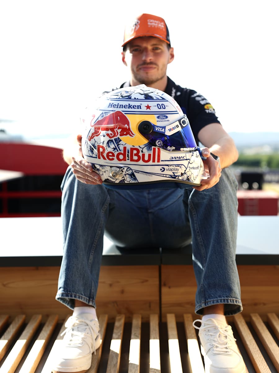 1:2 Max Verstappen Dutch GP 2026 Mini Helmet (M-RBR26238): Oracle Red Bull Racing