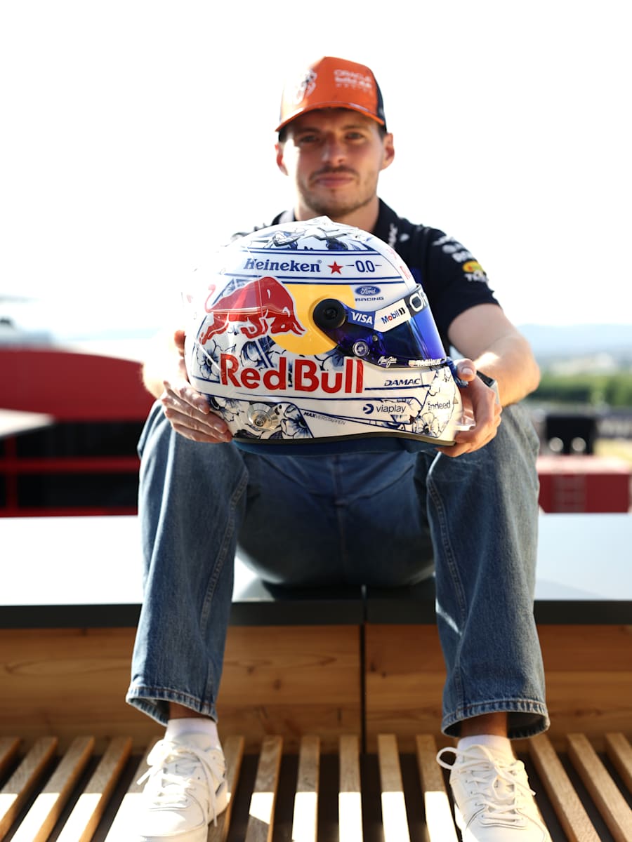 1:4 Max Verstappen Dutch GP 2026 Mini Helmet (M-RBR26239): Oracle Red Bull Racing