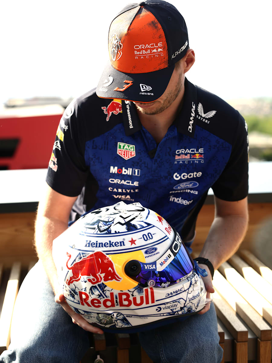1:4 Max Verstappen Dutch GP 2026 Mini Helmet (M-RBR26239): Oracle Red Bull Racing