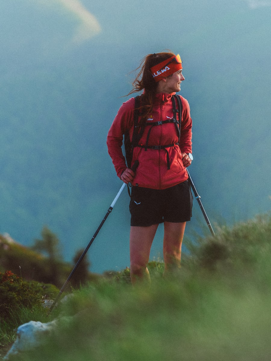 Kapuzenjacke mit Reißverschluss (RBX25007): Red Bull X-Alps