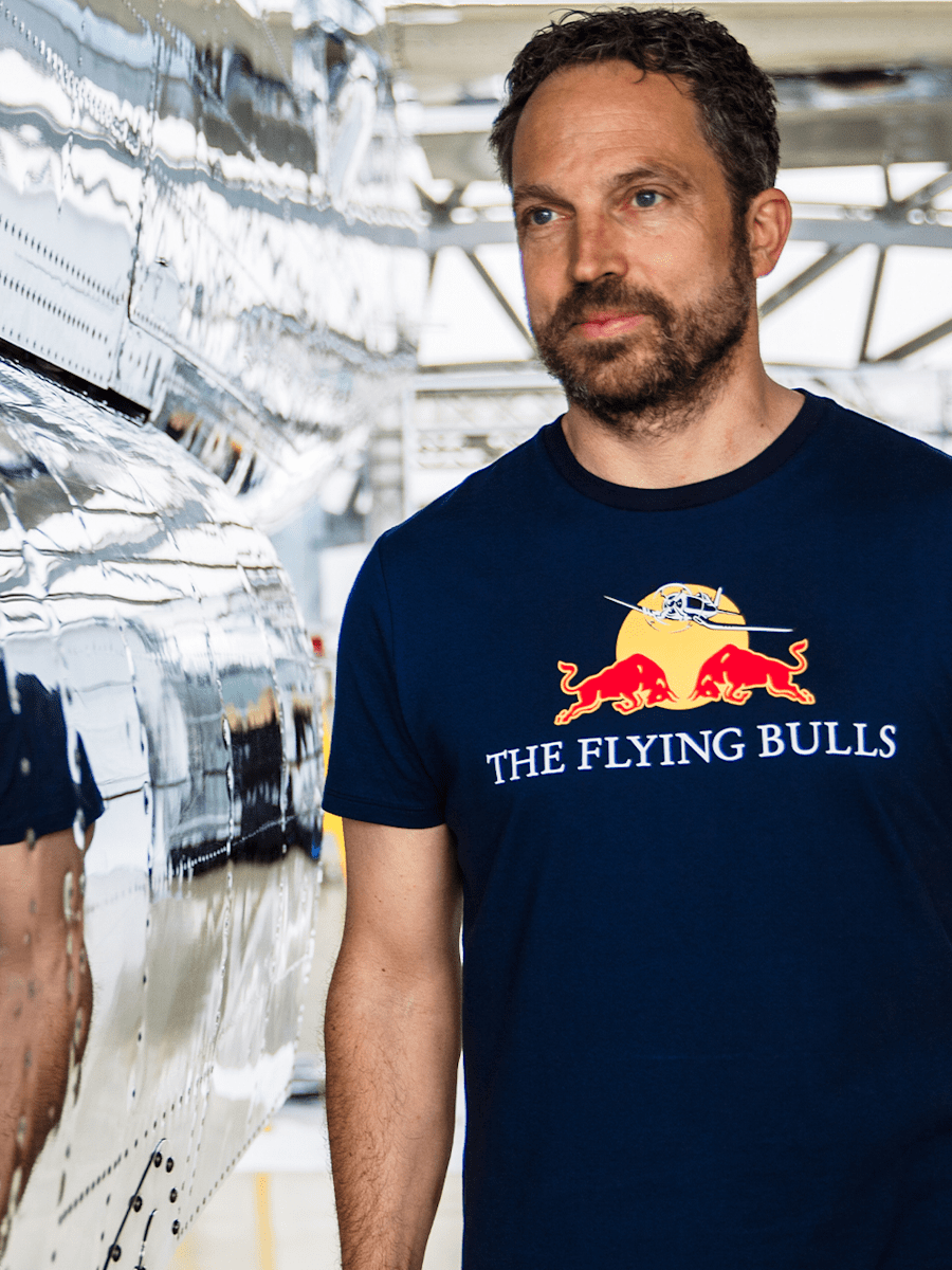 The Flying Bulls T-Shirt (TFB19005): The Flying Bulls the-flying-bulls-t-shirt (image/jpeg)