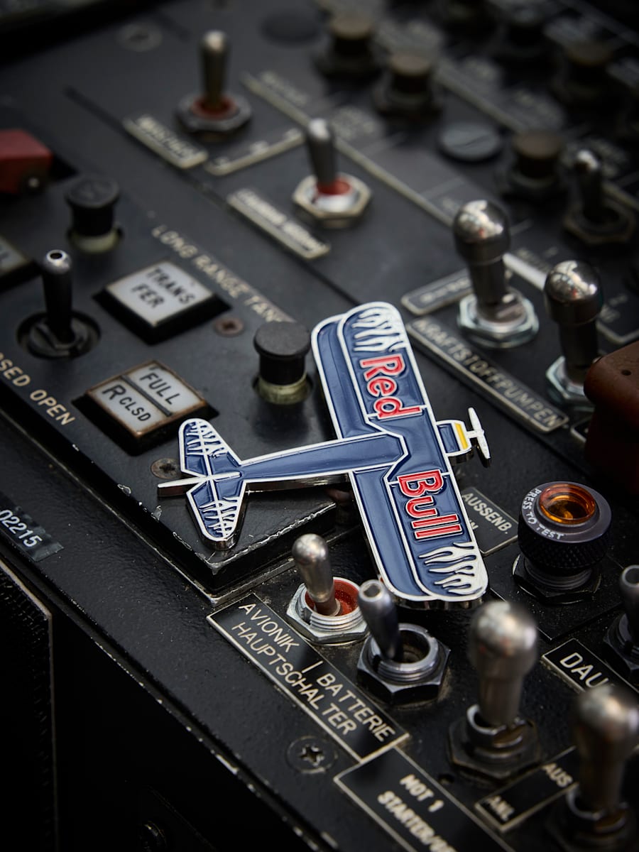 Stearman Magnet (M-TFB25012): The Flying Bulls