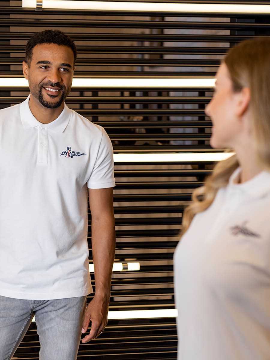 Polo Essential (WFL22025): Wings for Life World Run