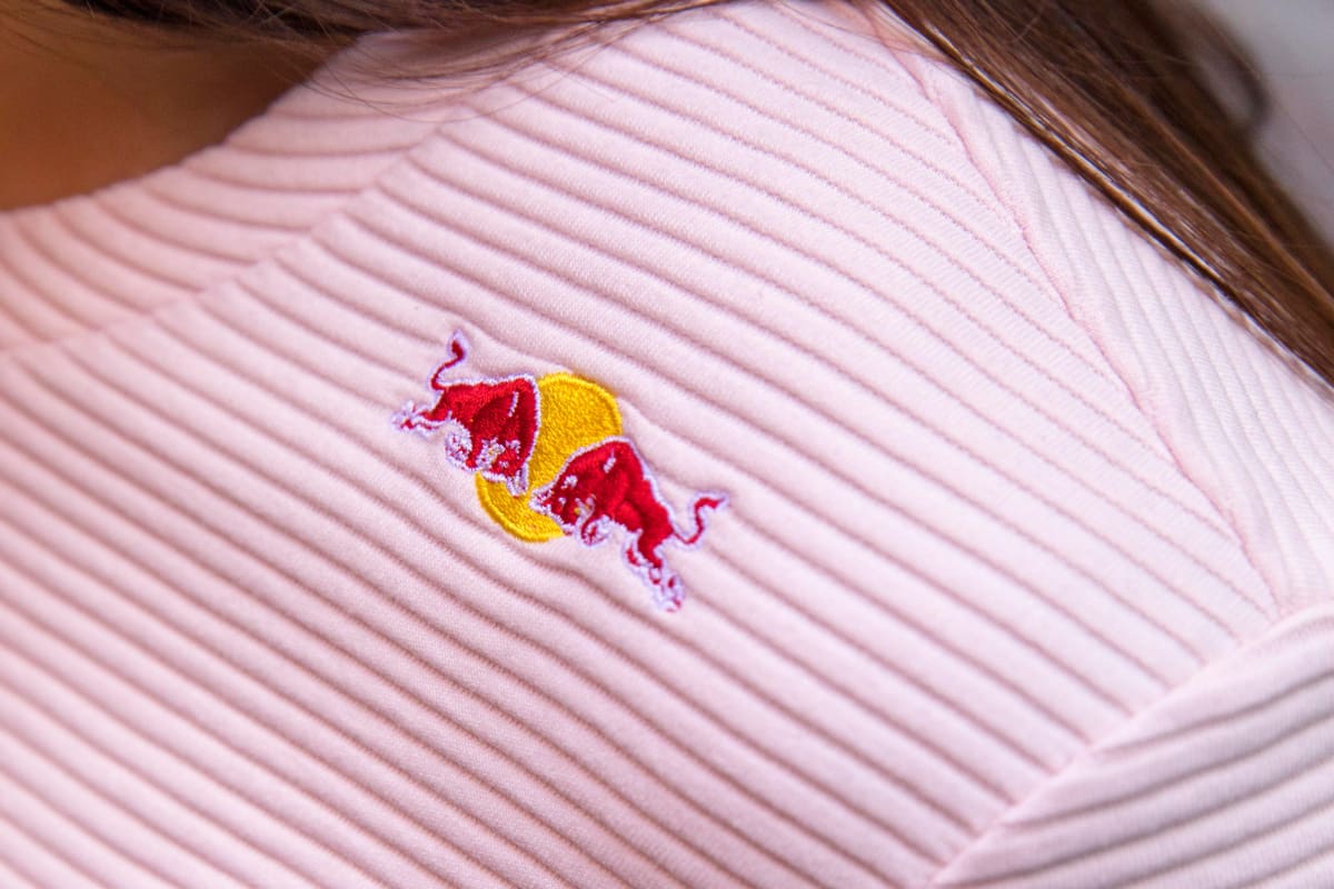 Athletes Rip Sweatshirt (ATH18904): Red Bull Athletes Collection athletes-rip-sweatshirt (image/jpeg)