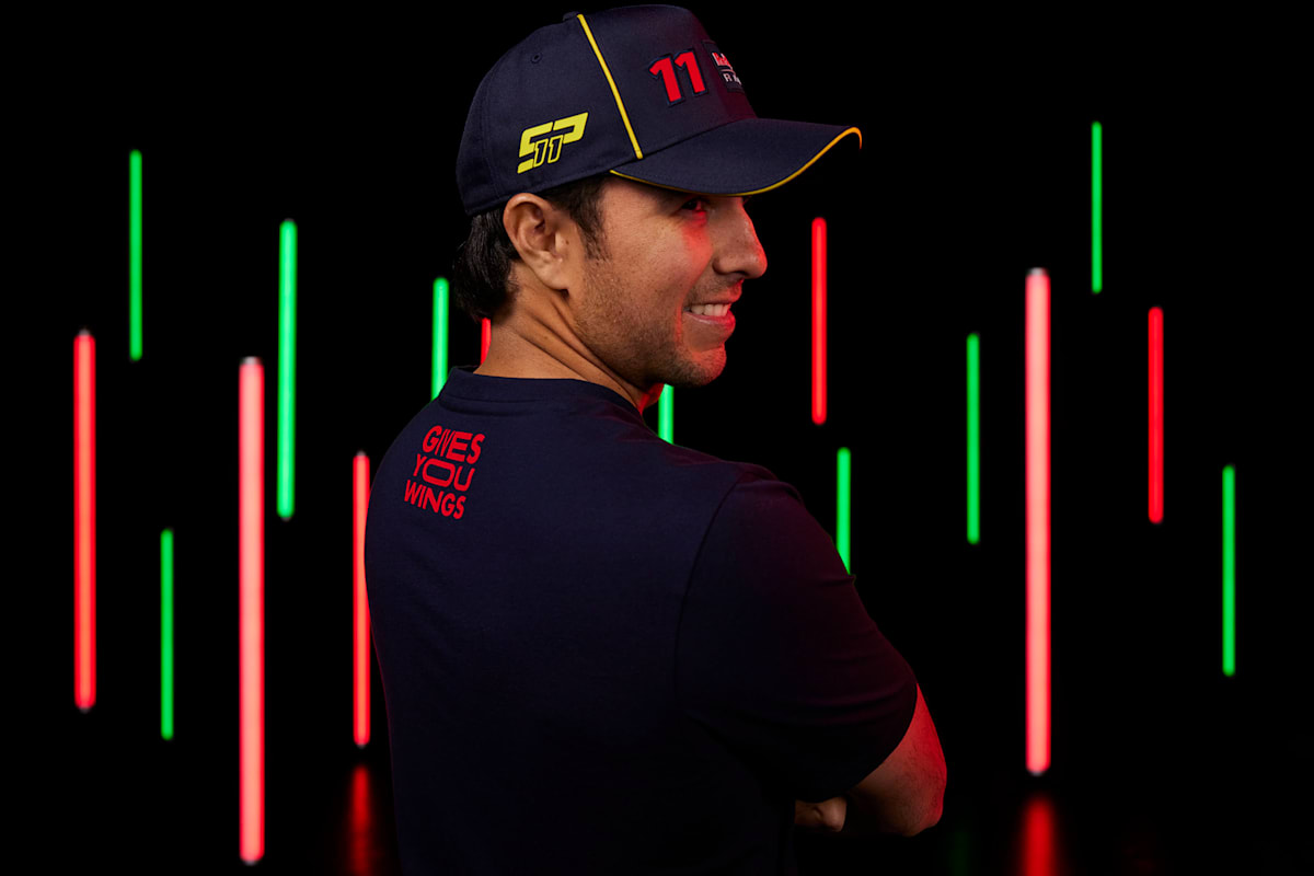 Checo Perez T-Shirt (RBR22038): Red Bull Racing checo-perez-t-shirt (image/jpeg)